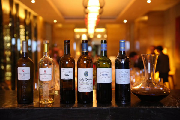 2017年(nián)11月(yuè)1日(rì)愛(ài)醇與菲比富爵品酒會(huì)第二站(zhàn)：廣州