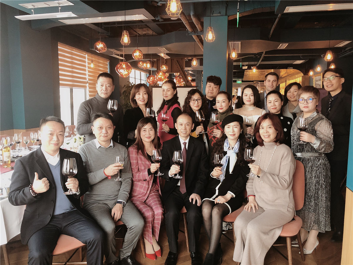 2019年(nián)1月(yuè)17日(rì)愛(ài)醇與克麗(lì)缇娜品鑒會(huì)在上(shàng)海(hǎi)外(wài)灘舉辦